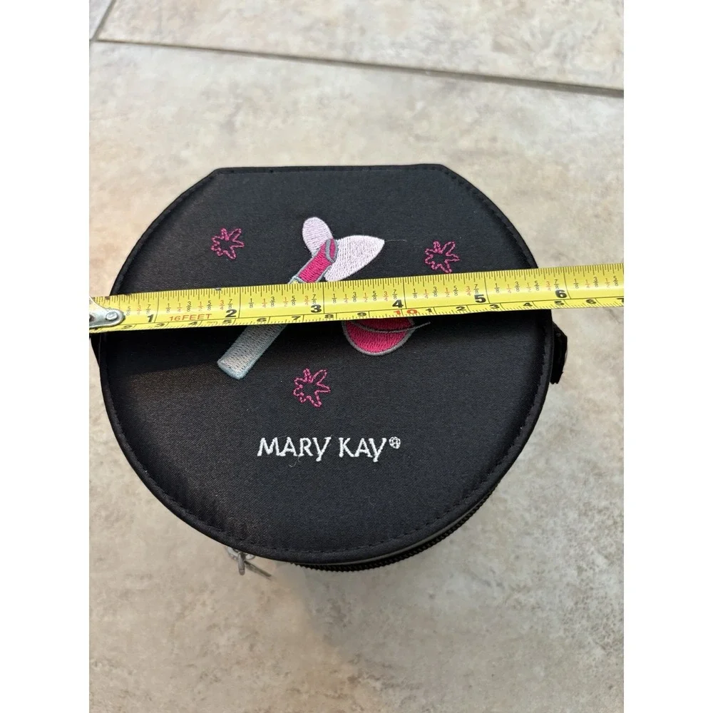 RARE New Mary Kay Cosmetic Makeup Round Make-up Case with Carry Handle